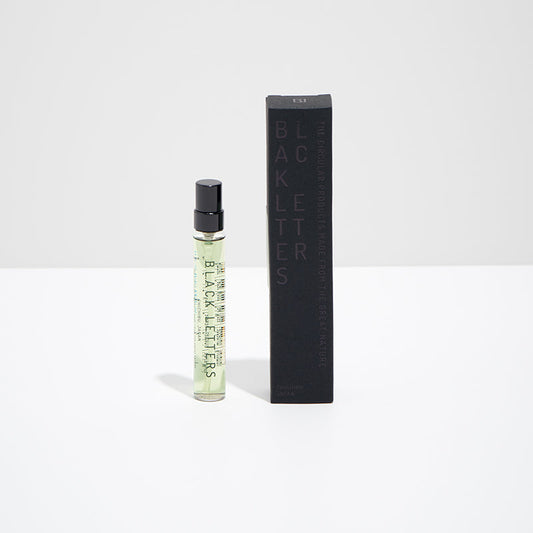 《静けさの中の生命——URAHA》